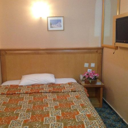 Yalta Hotel Isztambul Kültér fotó